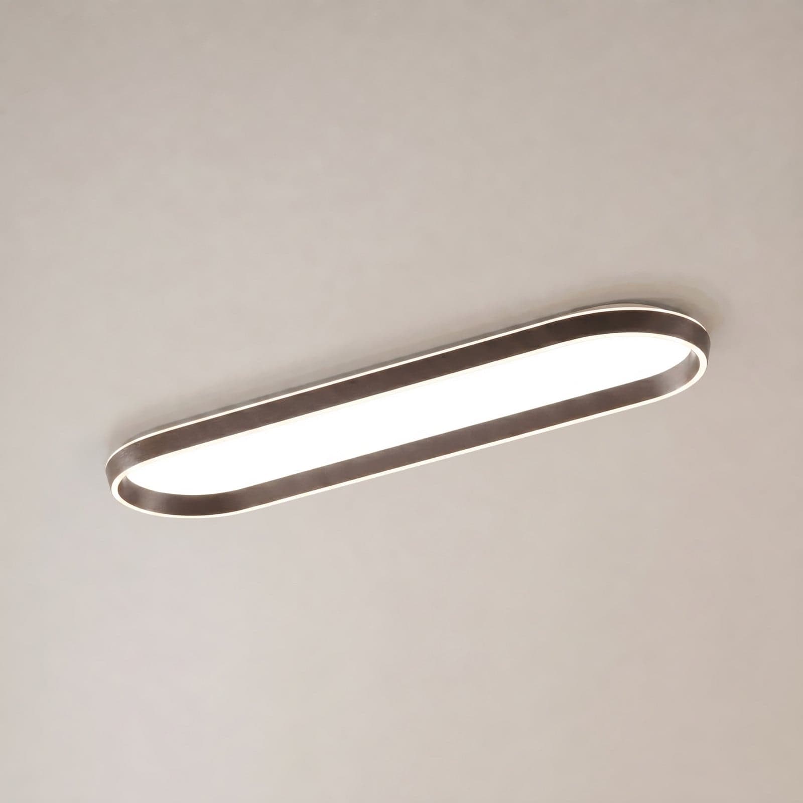 Rylan LED-taklampe, brun, 112 cm, CCT-dimbar – Lucande - Stue - Moderne - Metall - Kantet
