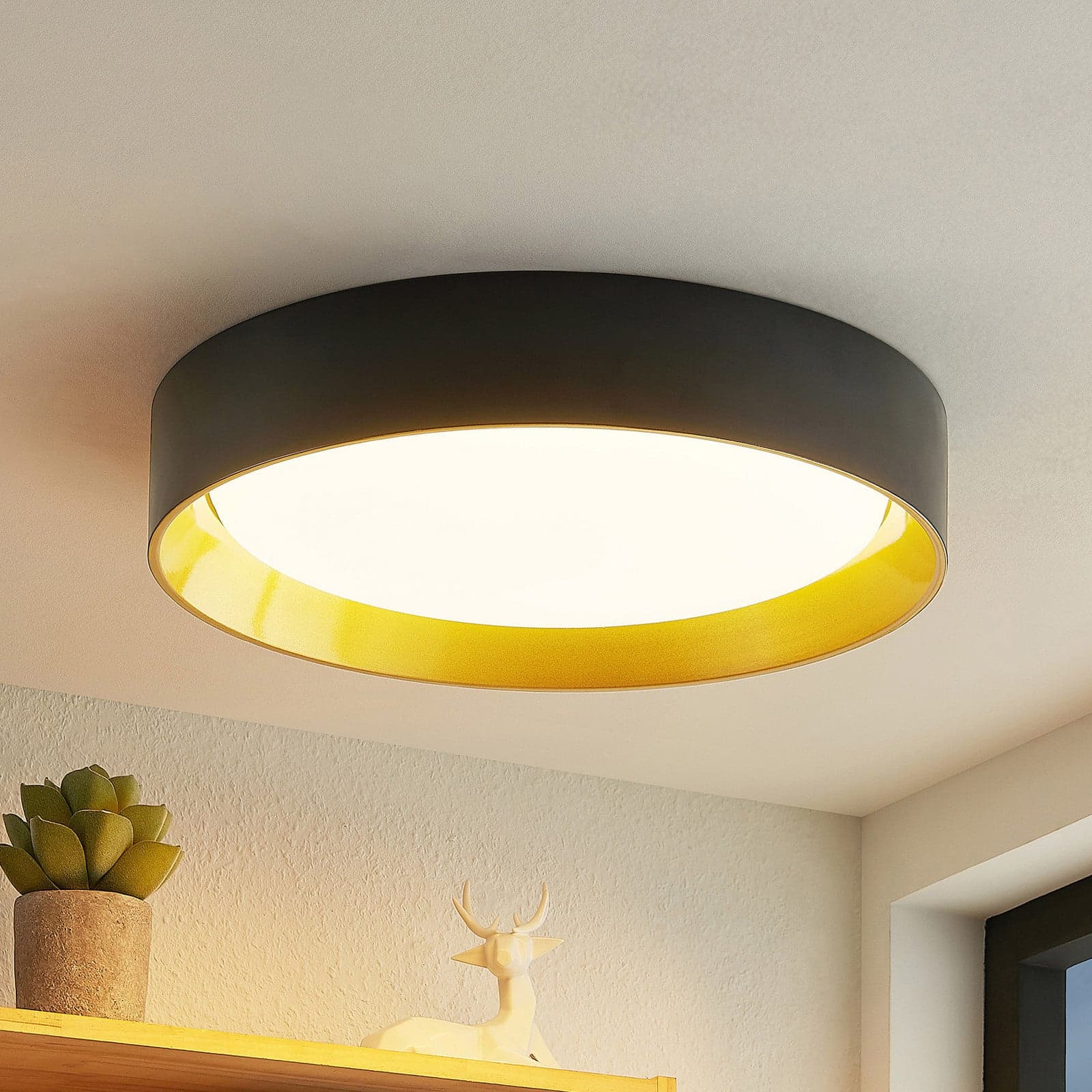 Kambia LED Taklampe Ø55 Black/Gold - Lindby - Stue - Moderne - Aluminium - Rund