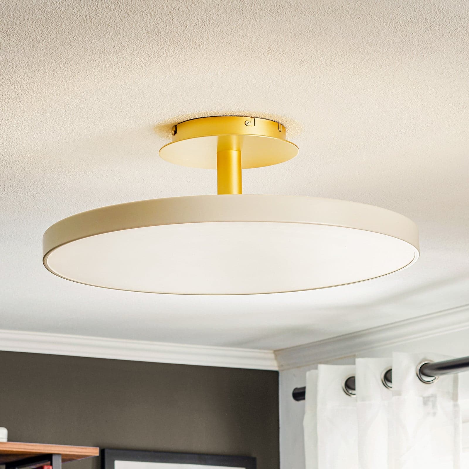 Asteria Up taklampe Pearl White – UMAGE Asteria Up Large - Stue - Design - Metall - Med avstand