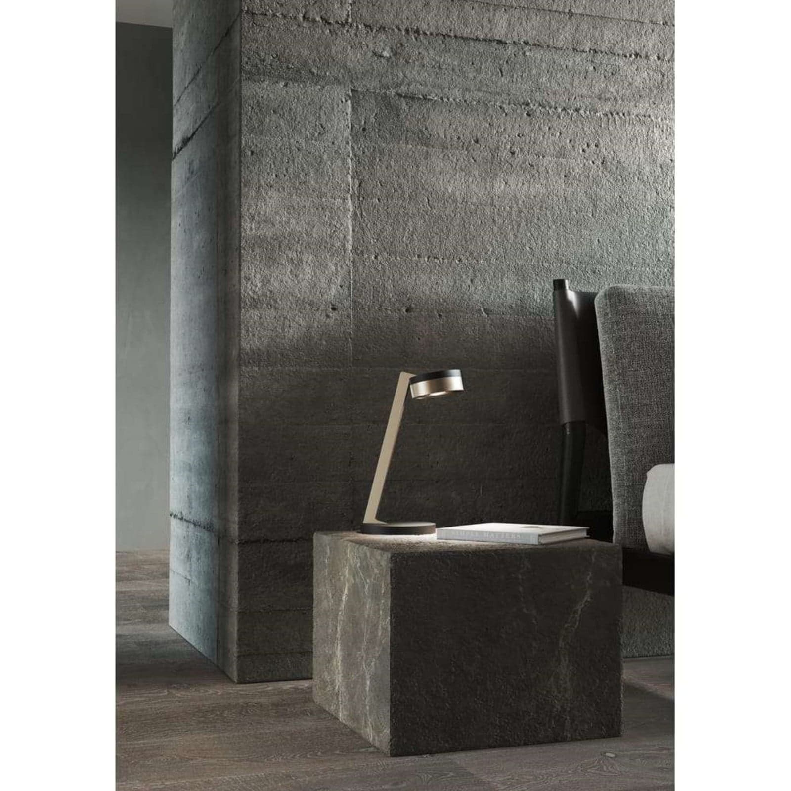 Blade T1 Slim bordlampe, svart/sølv, 36 cm - Light-Point - Stue - Aluminium