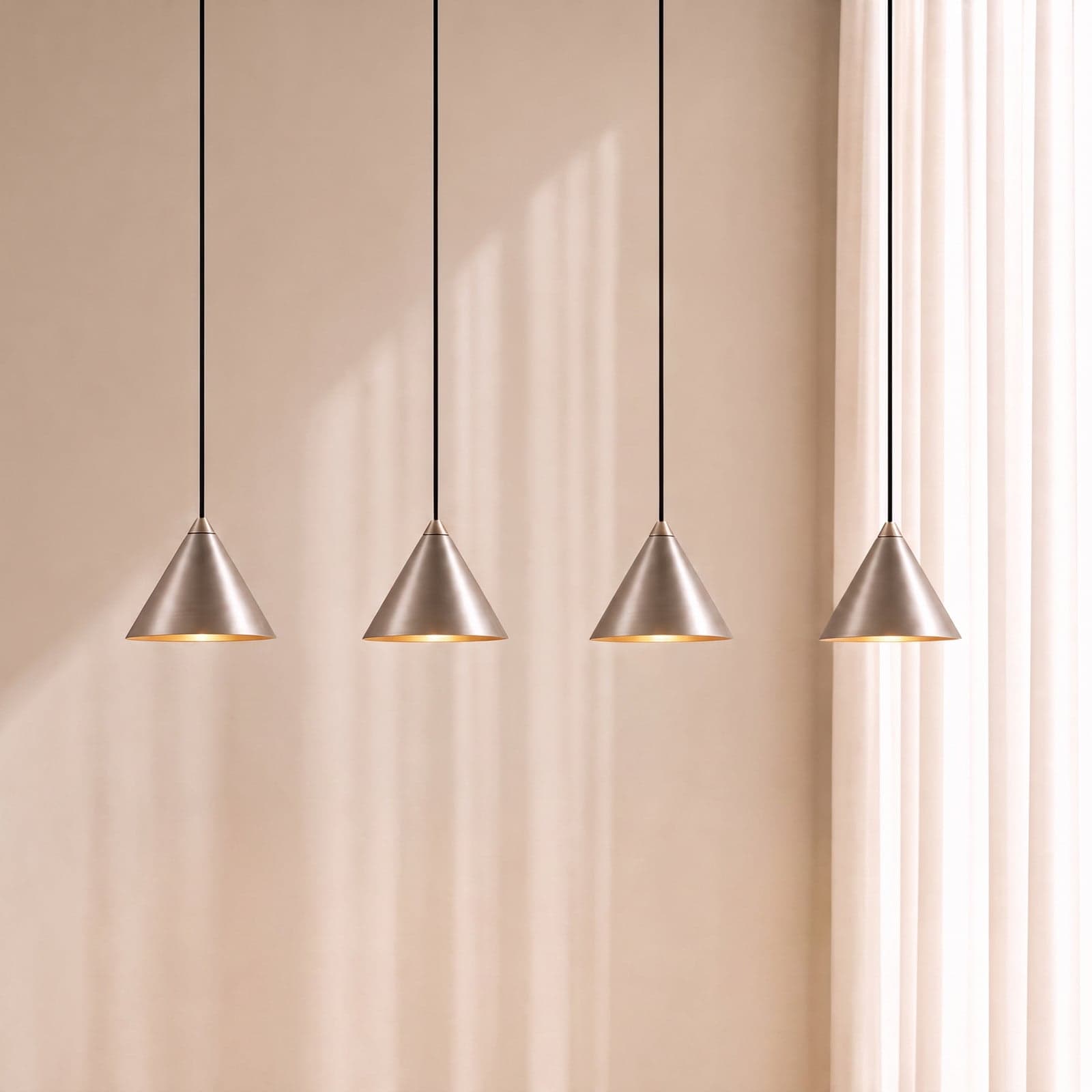 Rhodes LED-hengelampe, 4 lyskilder, nikkel, lengde 82 cm – Lucande - Stue - Moderne - Metall - Med flere lyskilder