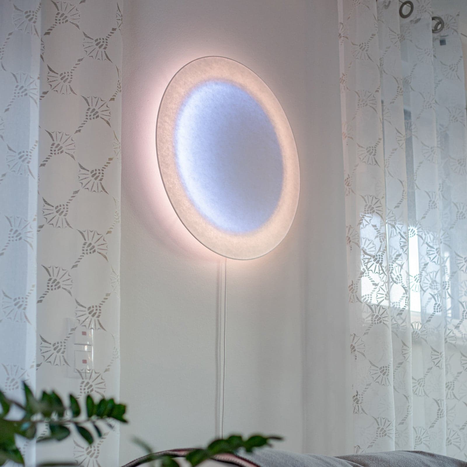 MOODMOON LED-vegglampe, RGBW, rund – Ingo Maurer - Stue - Design - Papir / kartong