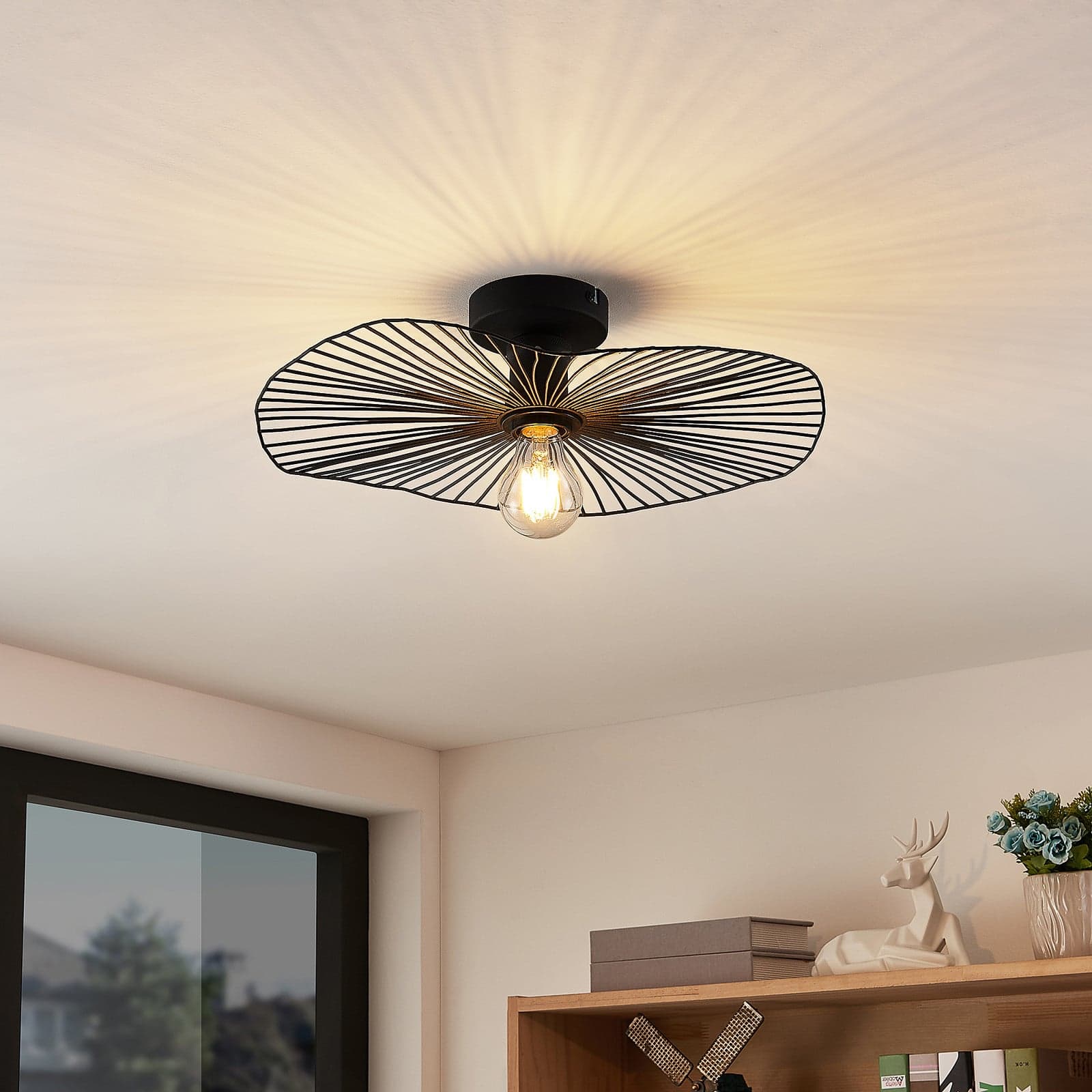 Ruota Taklampe Matt Black - Lindby - Stue - Moderne - Metall - Med avstand
