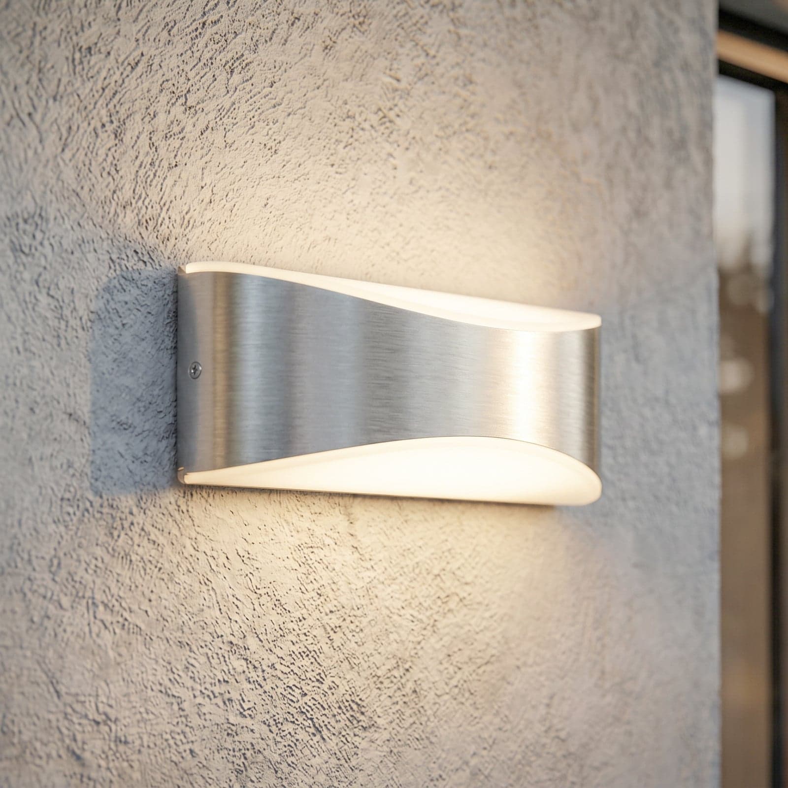 Akira utendørs LED-vegglampe, sølv, bredde 23 cm – Lucande - Moderne - Aluminium - Rund