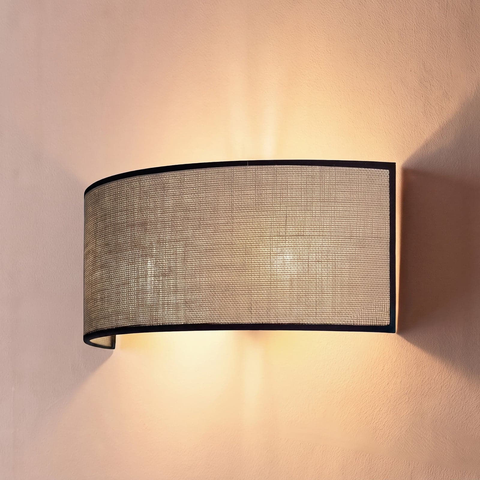 Nature vegglampe i jute/svart, bredde 40 cm, opp/ned - Duolla - Stue - Boho - Stoff / Tekstil - Med flere lyskilder