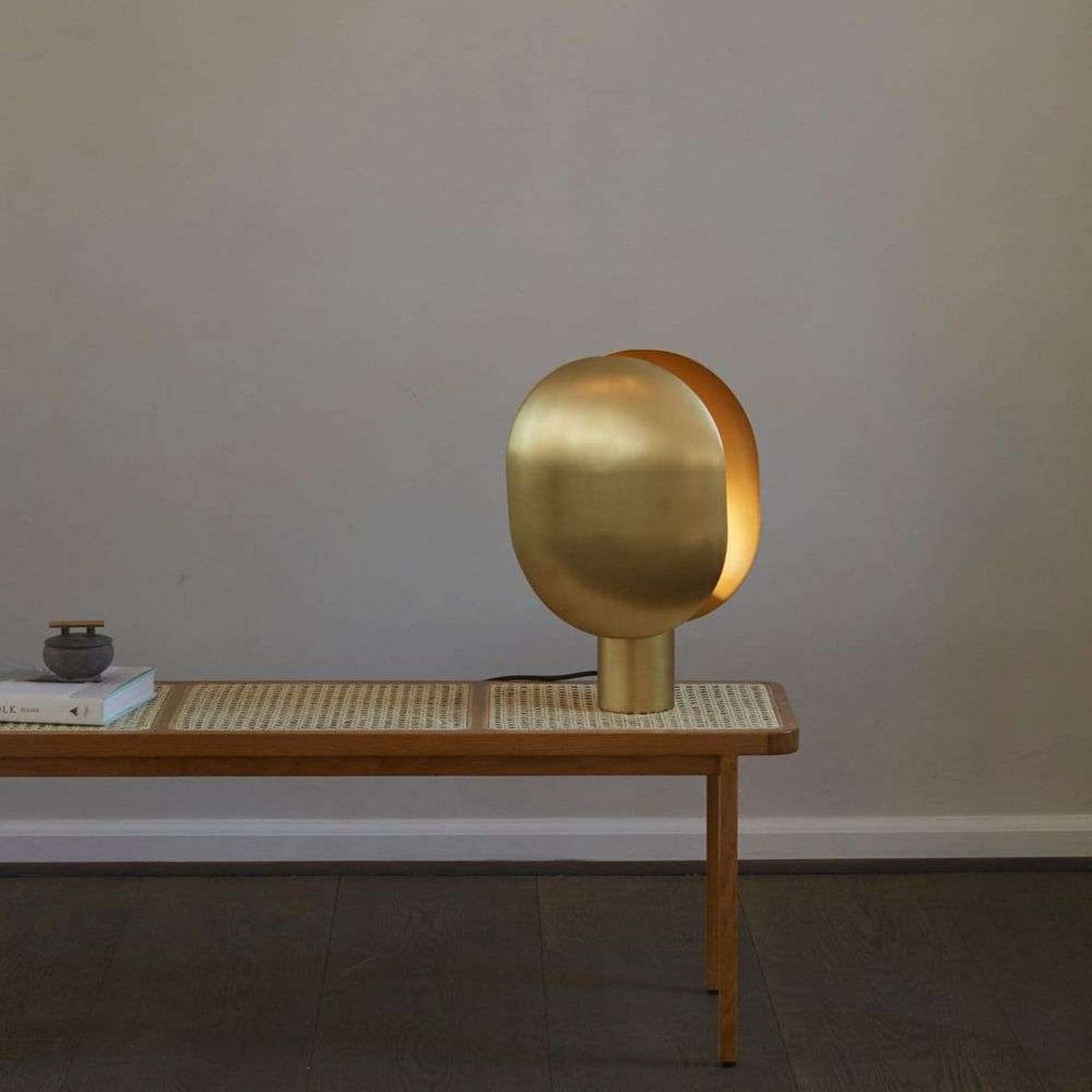 Clam Bordlampe Messing - 101 Copenhagen - Stue - Metall
