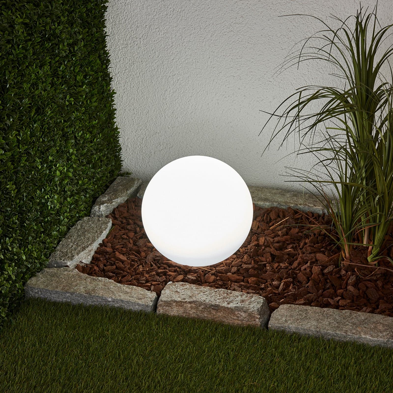 Lago Solcelle Lampe Ø25 White - Lindby - Terrasse - Moderne - Plast - Kule
