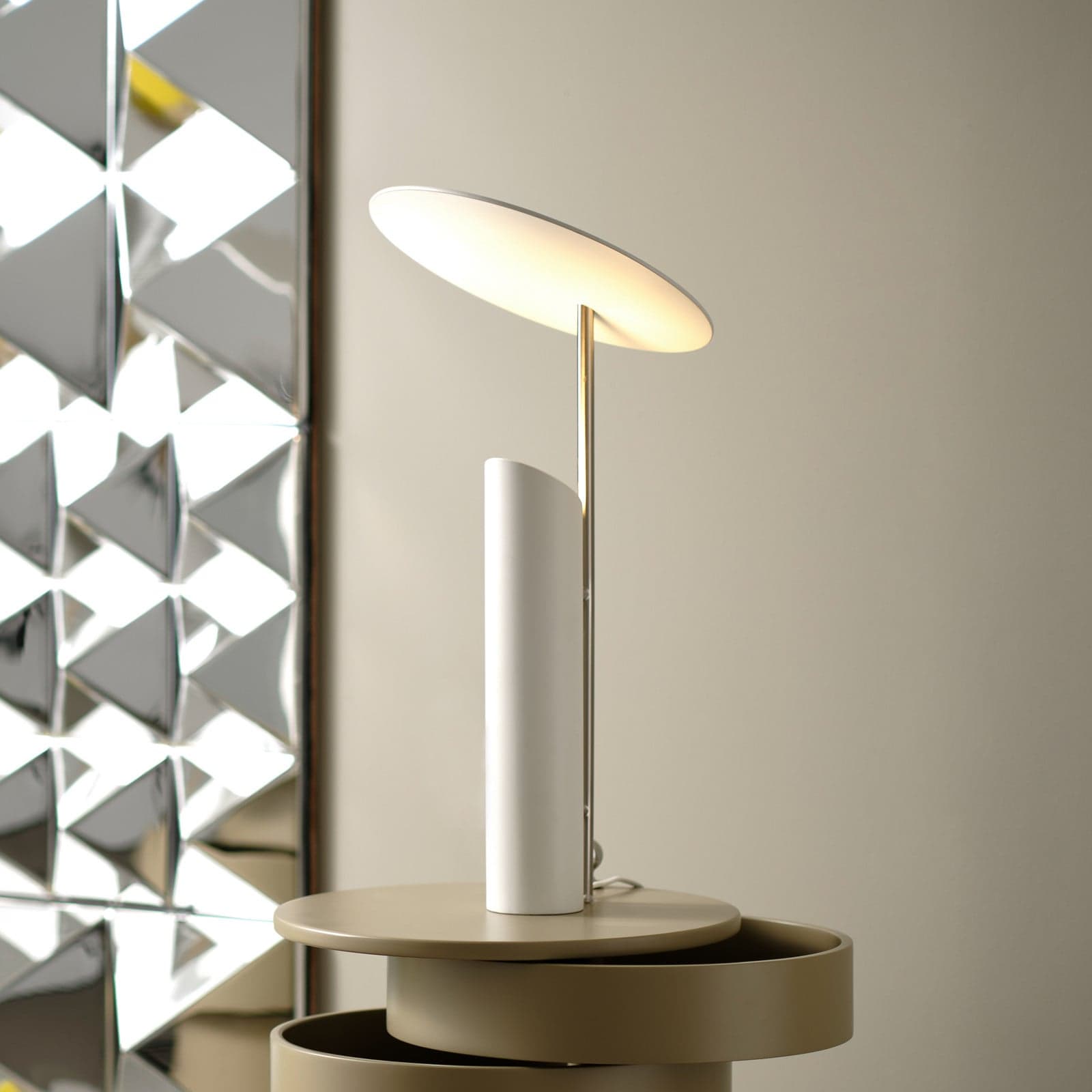 Reflect Bordslampa Matt White - Verpan - Stue - Design - Metall - Med en lyskilde