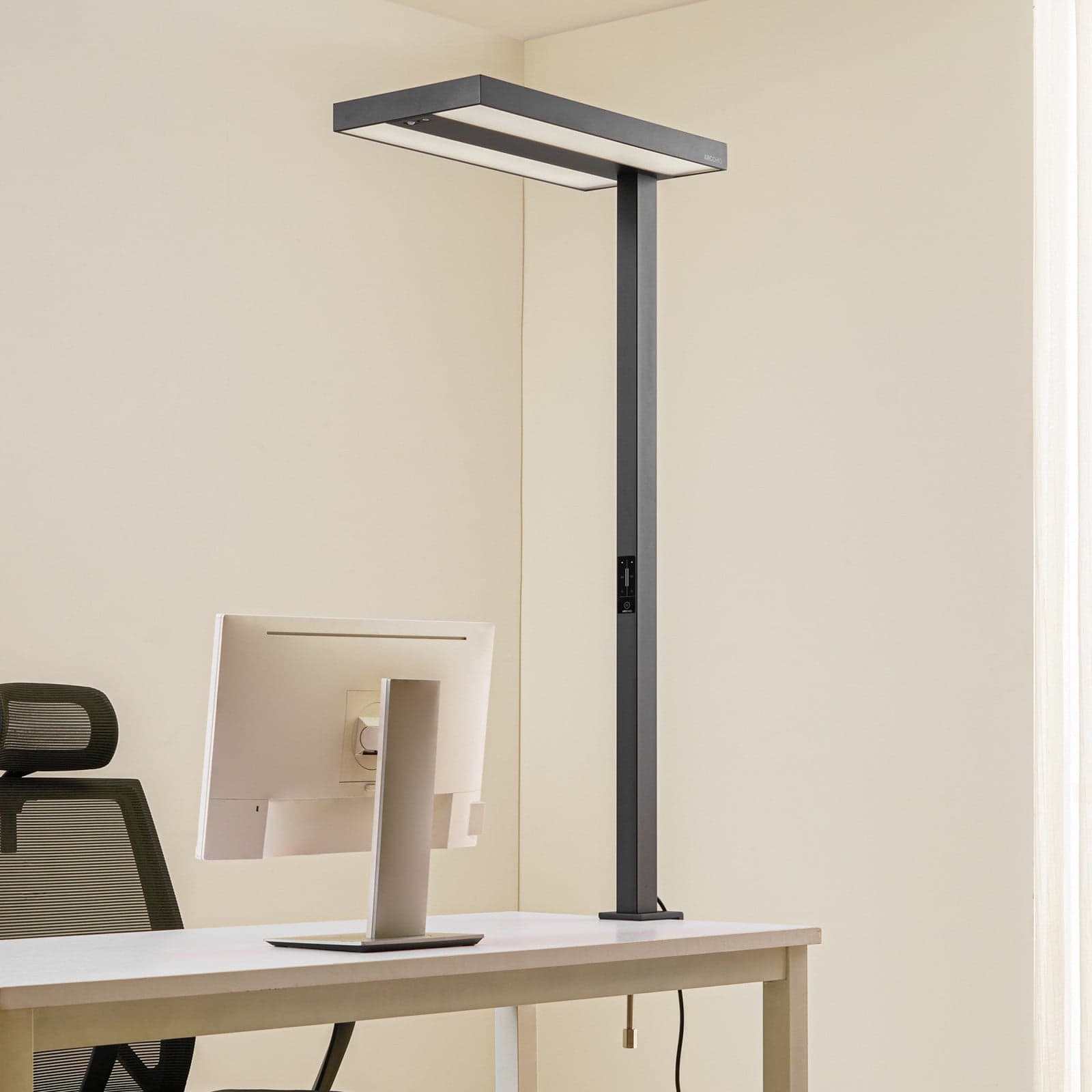 Logan LED-klemmelampe, svart, dimbar, sensor - Arcchio - Arbeidsrom / kontor - Moderne - Aluminium - Med flere lyskilder