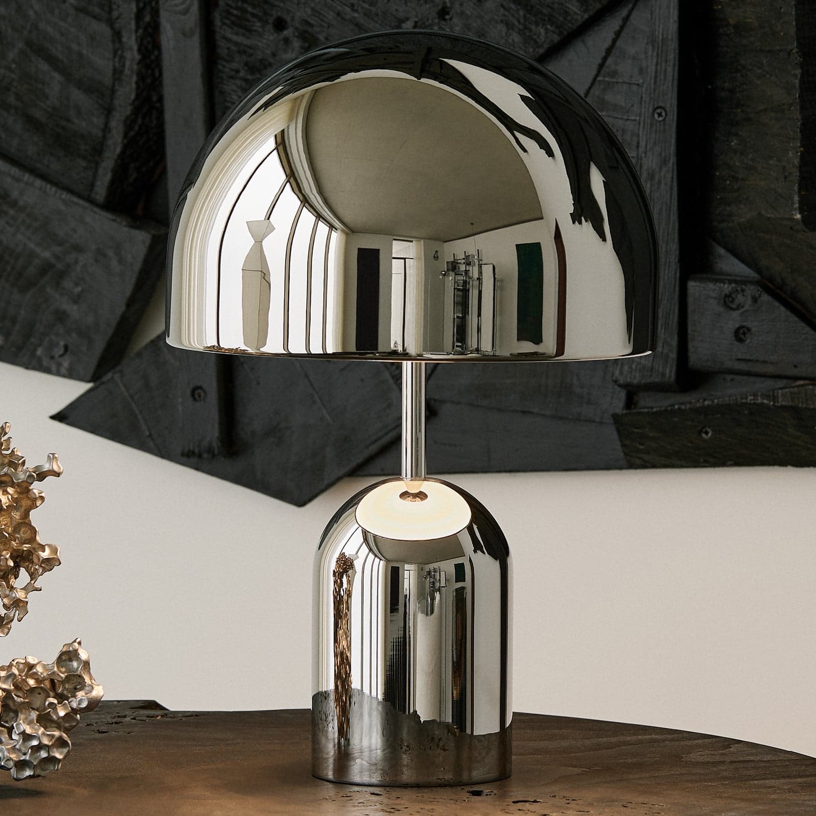 Bell bordlampe H42,5 sølv - Tom Dixon - Stue - Design - Metall - Med skjerm