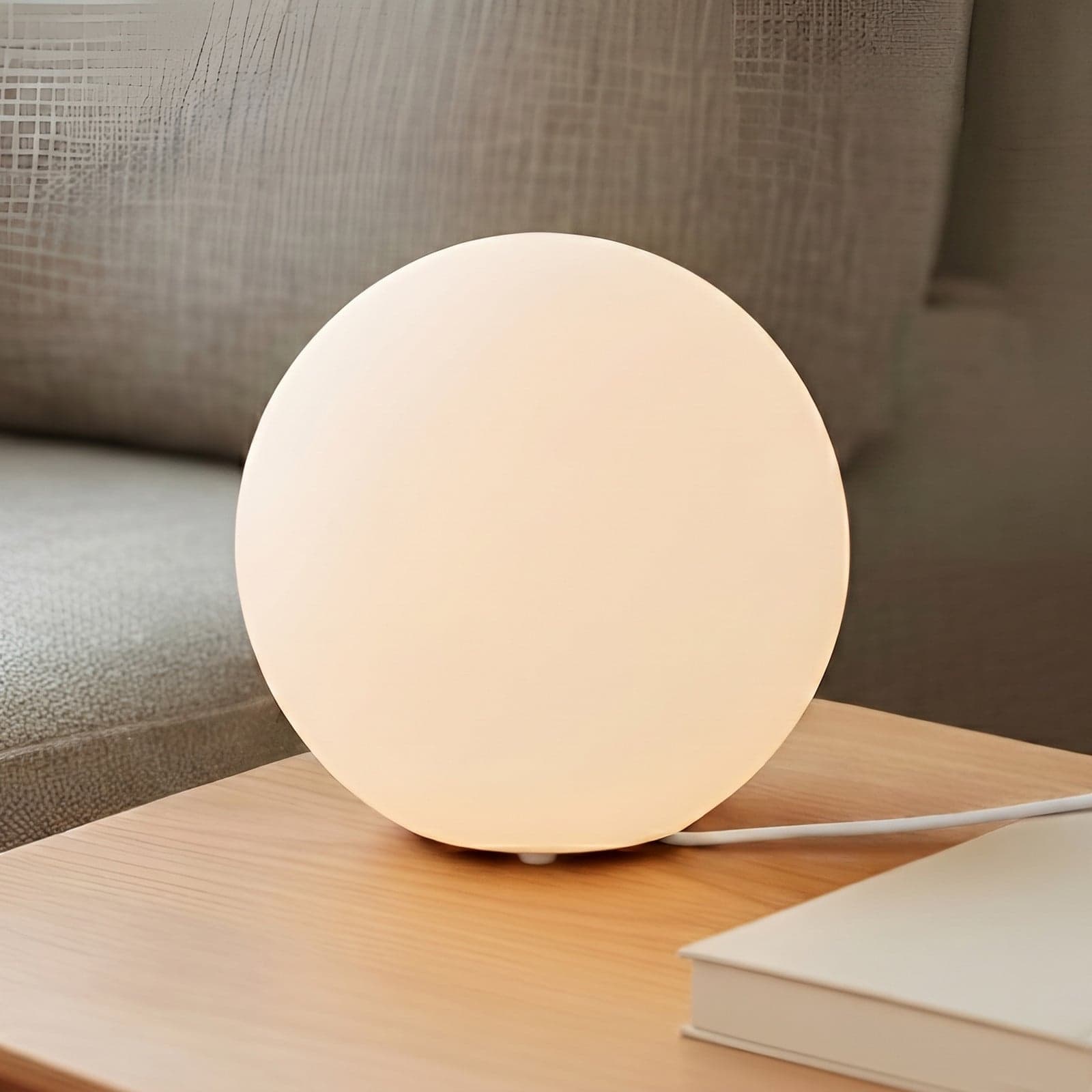 Marike Bordlampe White - Lindby - Stue - Moderne - Glass - Kule