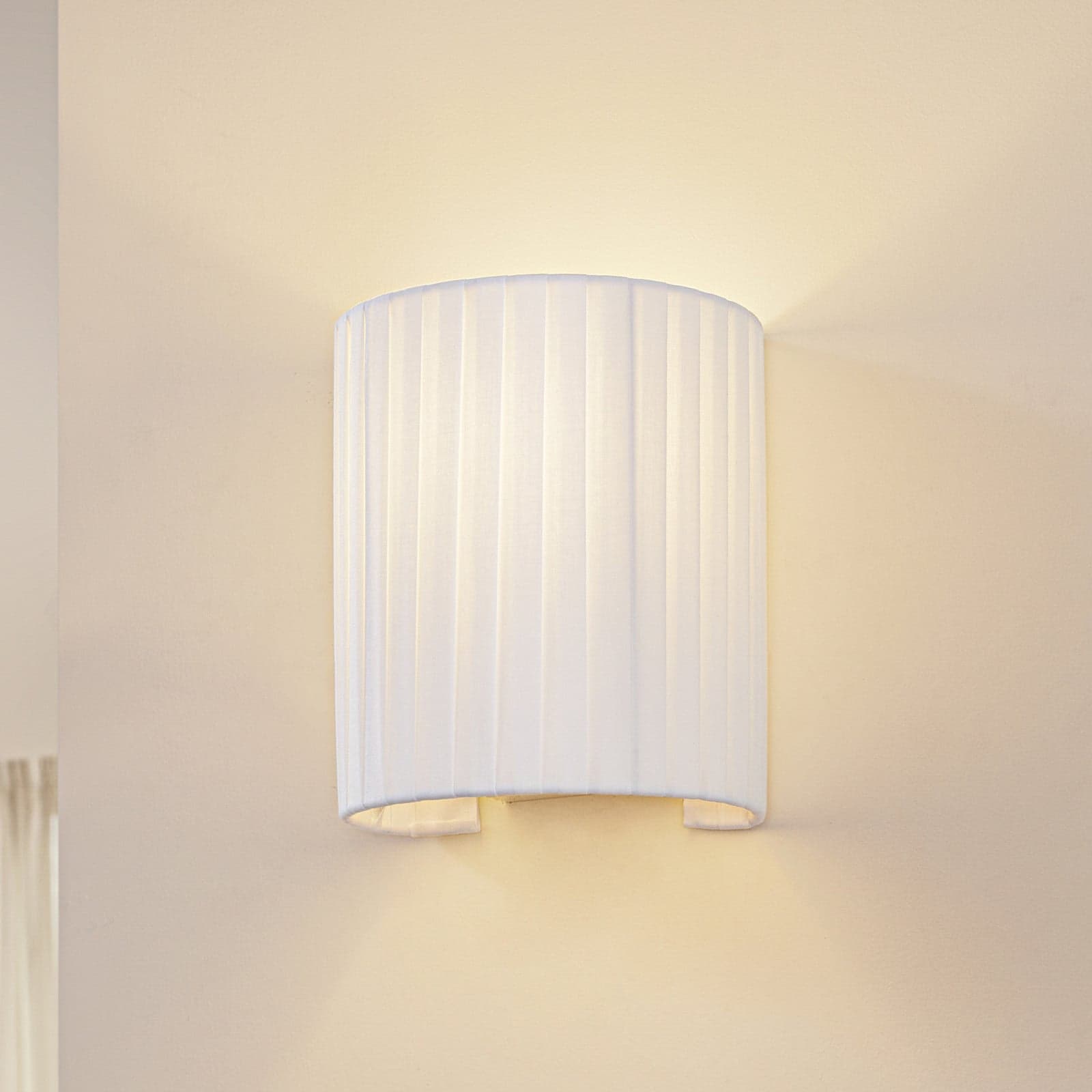 Virelle vegglampe hvit E27 21 cm - Lindby - Stue - Stoff / Tekstil - Med en lyskilde