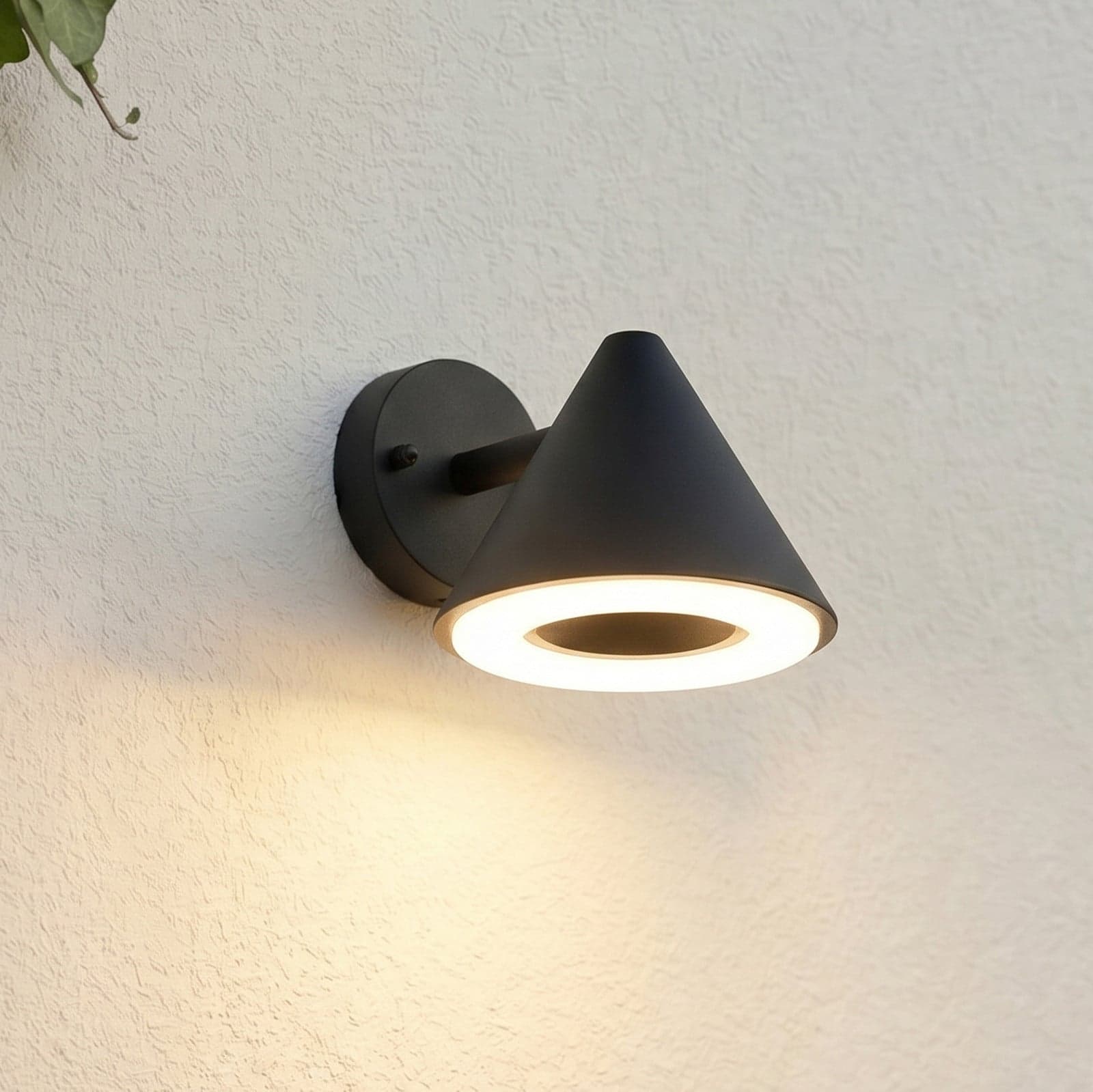 Soran utendørs LED-vegglampe, metall, høyde 12 cm, svart, IP44 – Lindby - Moderne - Med en lyskilde