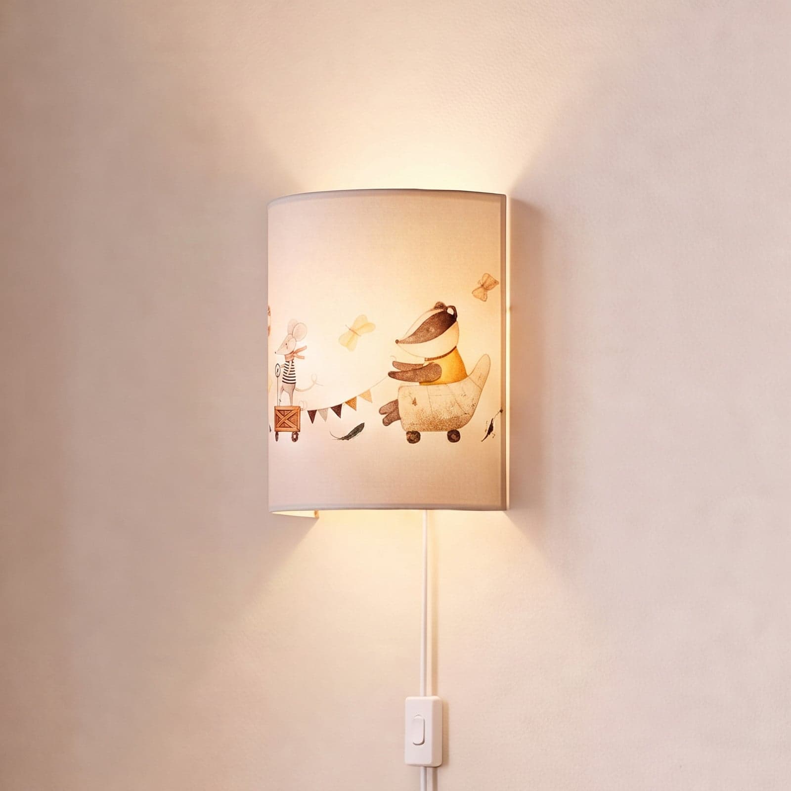 Kids Print vegglampe hvit/fargerik 24 cm med stikkontakt, tekstil – Duolla - Barnerom - Stoff / Tekstil - Med en lyskilde