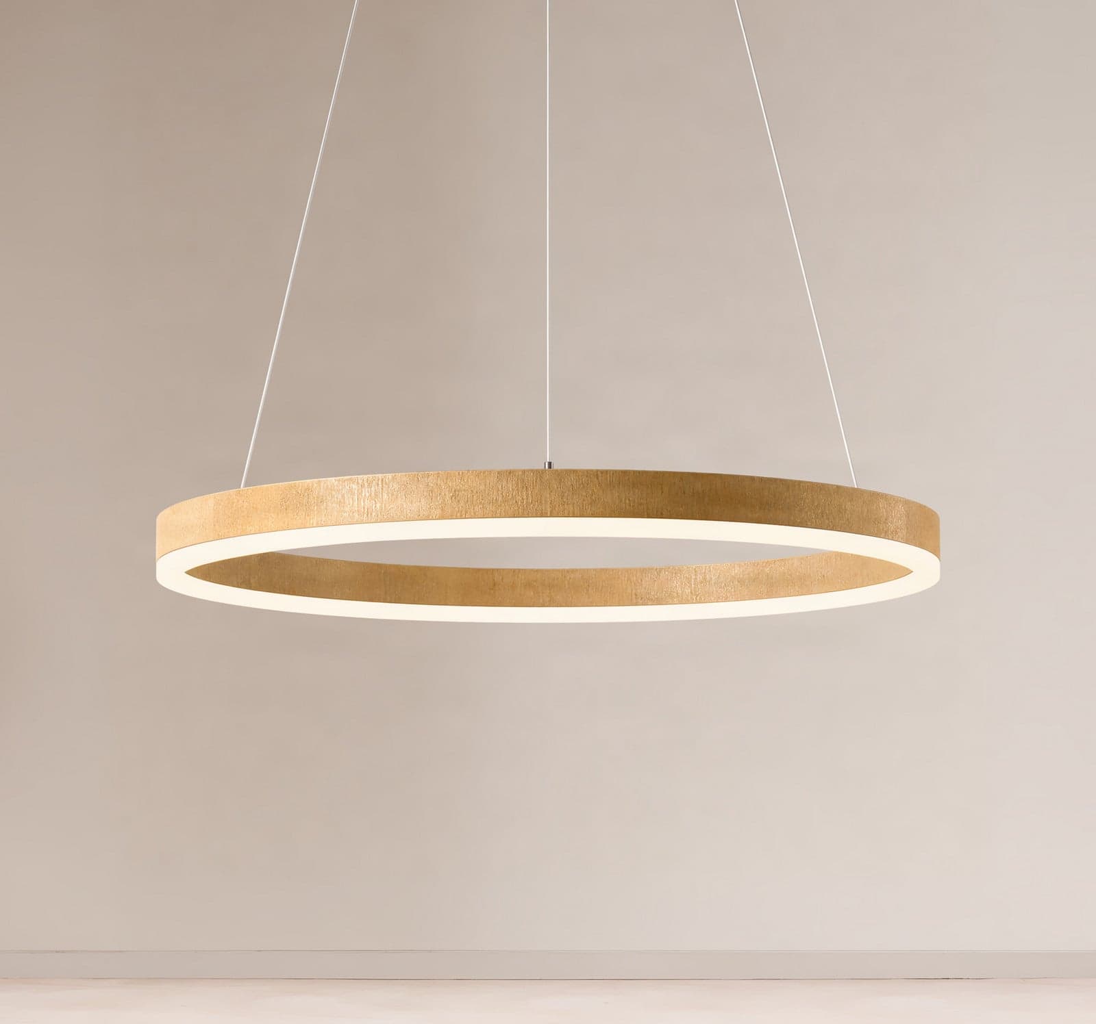 Thelma LED-hengelampe, naturfarget eik/grå, Ø 70 cm – Lucande - Spisestue - Moderne - Plast - Med en lyskilde