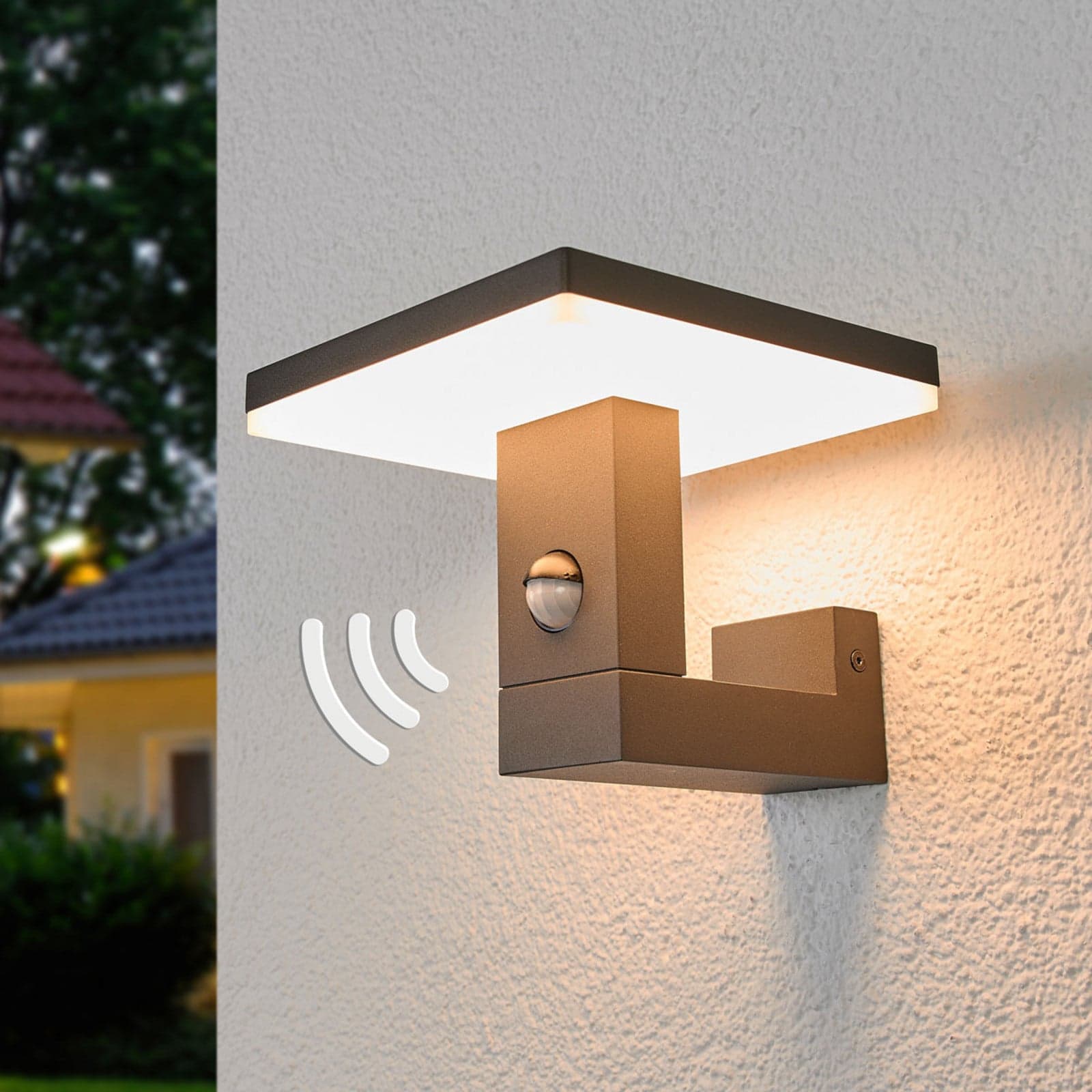 Olesia Utendørs Vegglampe w/Sensor Dark Grey/Opal - Lucande - Terrasse - Moderne - Aluminium - Med en lyskilde