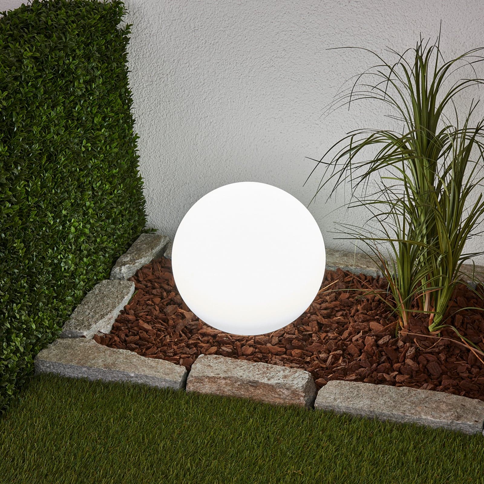 Lago Solcelle Lampe Ø30 White - Lindby - Terrasse - Moderne - Plast - Kule