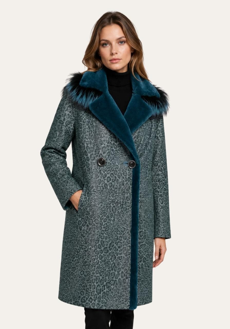 Shearling-Wendemantel in Petrol - Zeitlose Eleganz auf zw... - Größe: M